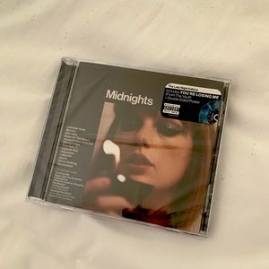 Taylor Swift Midnights: the Late Night Edition